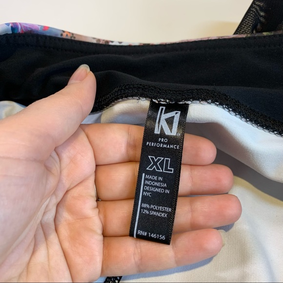 Ki XL pro performance floral snakeskin crop leggings w mesh detail - Picture 12 of 13